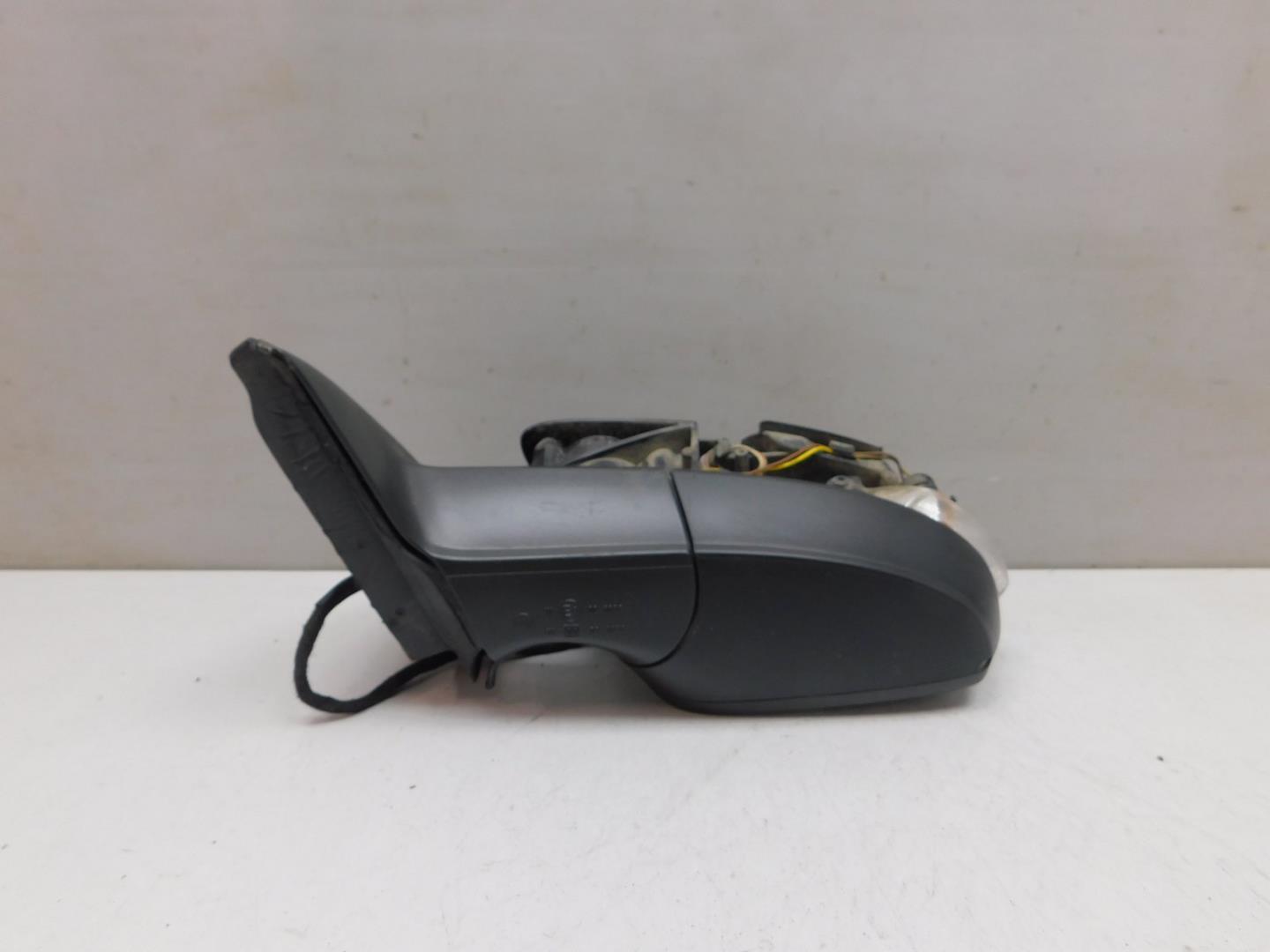 Зеркало левое электрическое