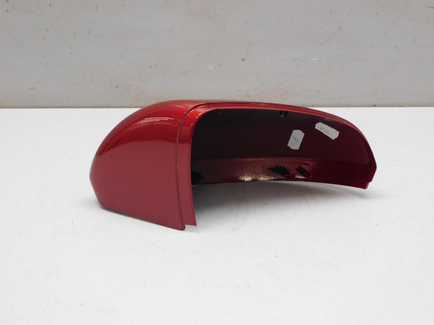 Накладка зеркала правого