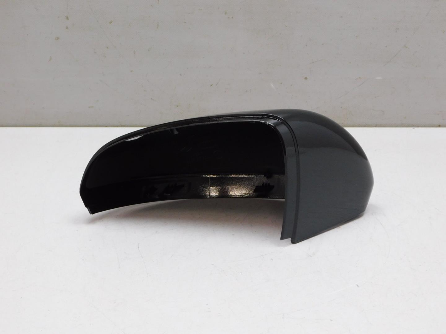 Накладка зеркала левого