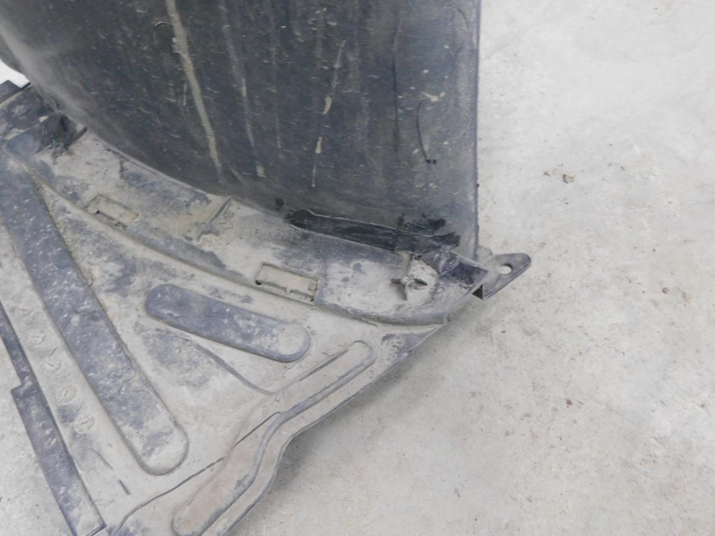 Локер передний правый