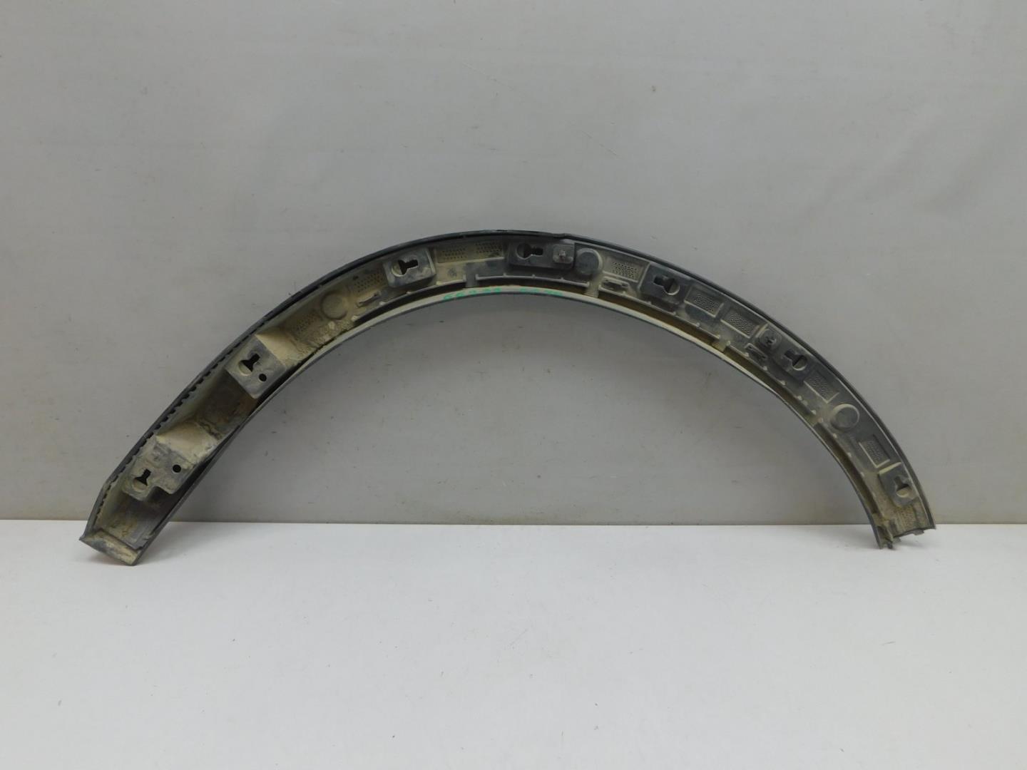 Накладка заднего крыла правого