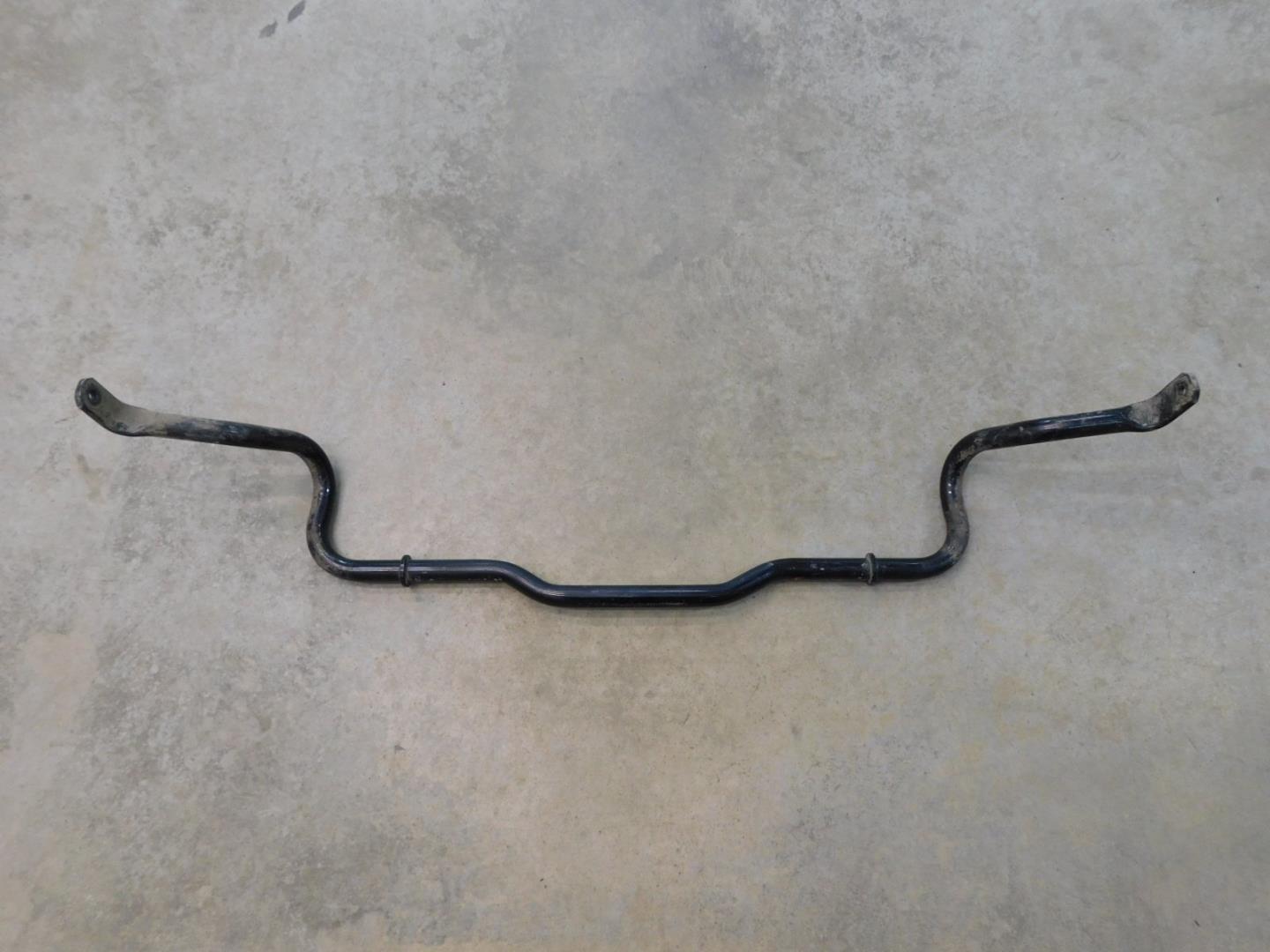 Стабилизатор передний