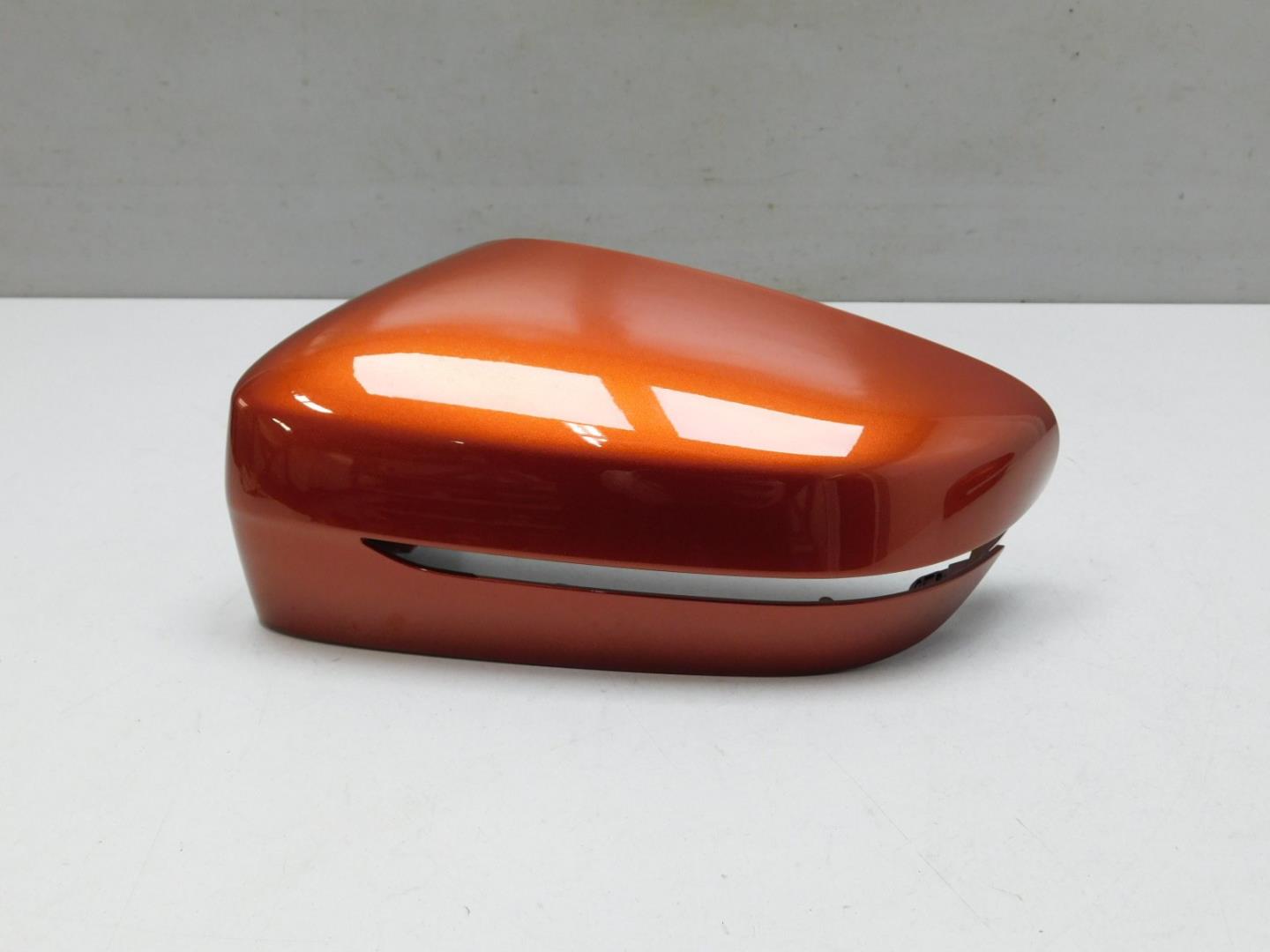 Накладка зеркала левого