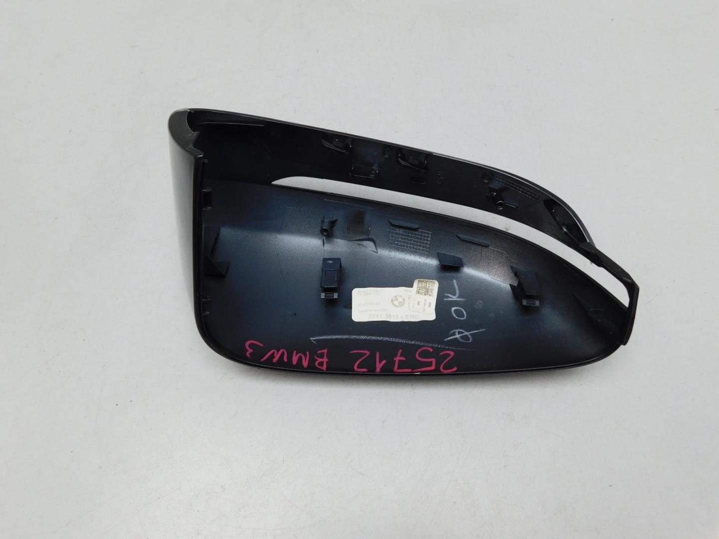 Накладка зеркала левого