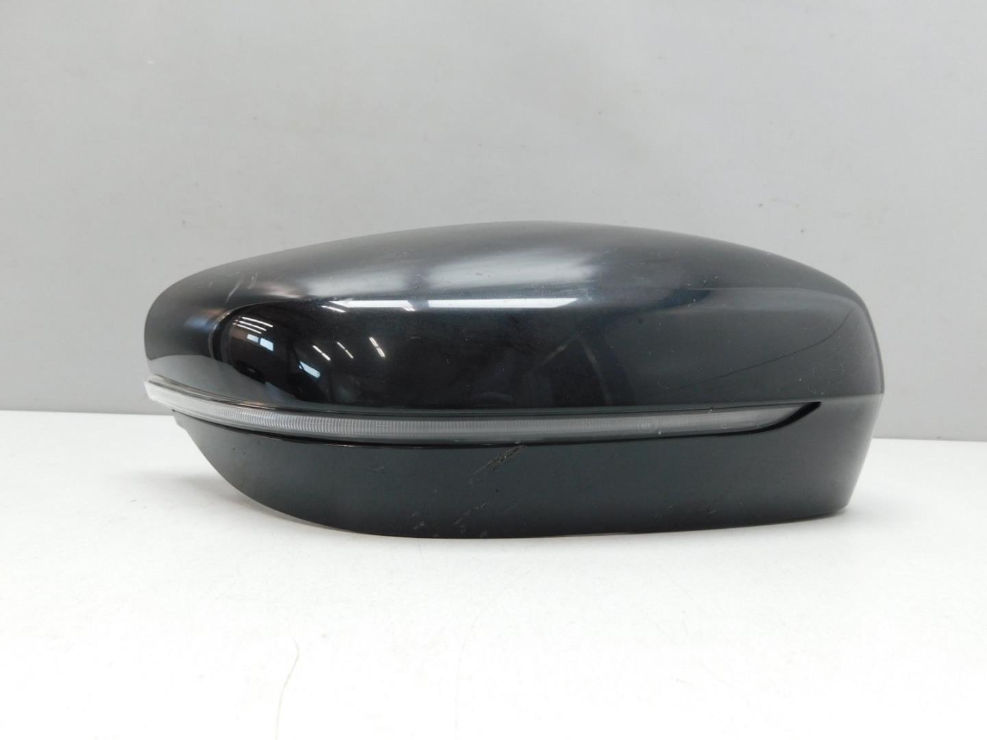 Накладка зеркала правого