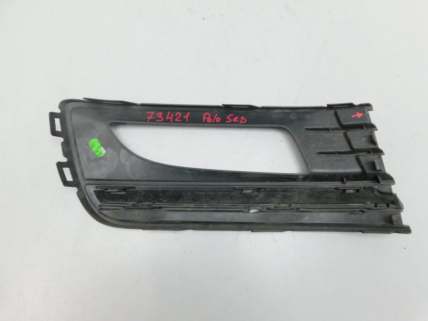 Решетка в бампер левая