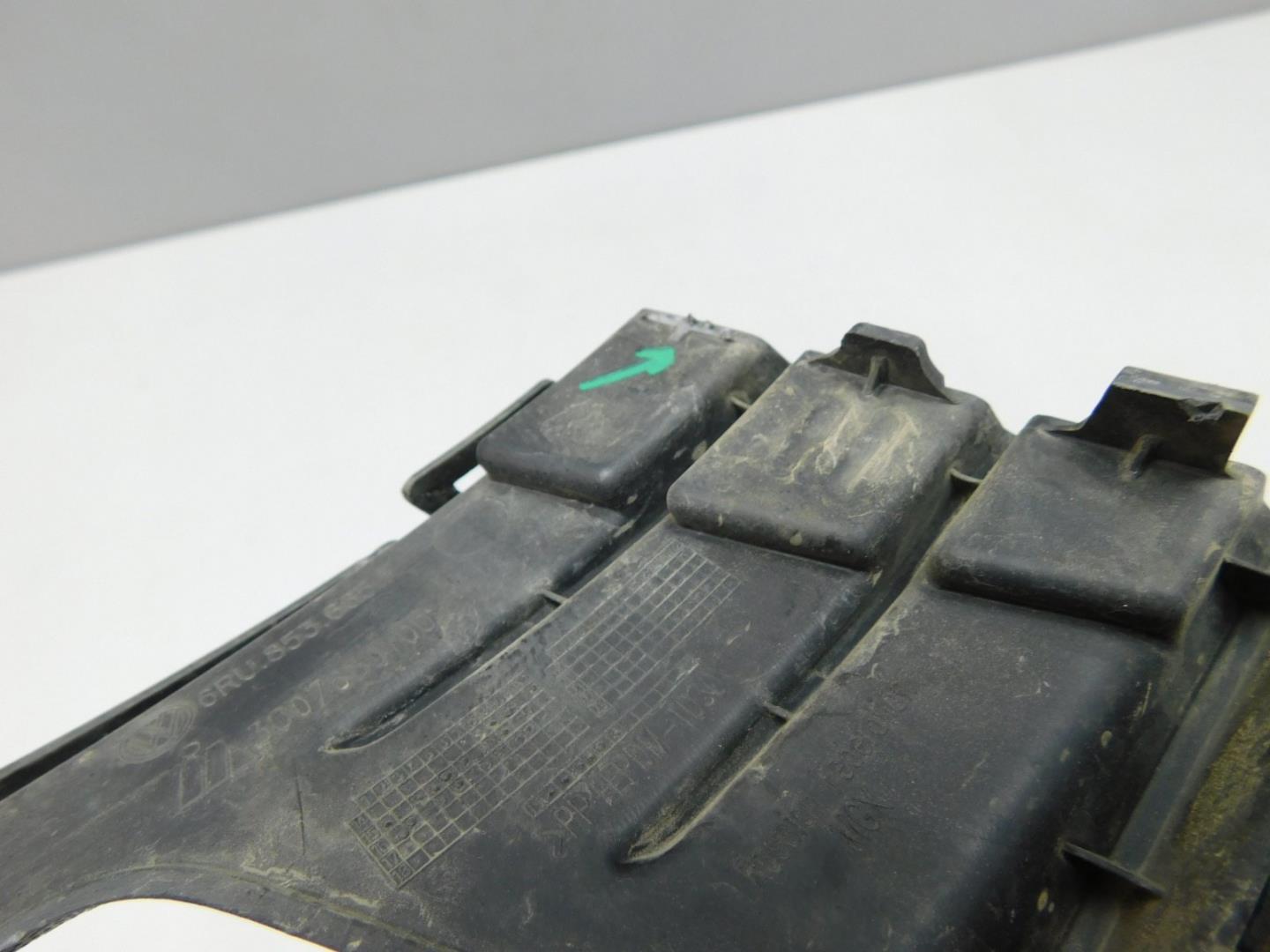 Решетка в бампер левая