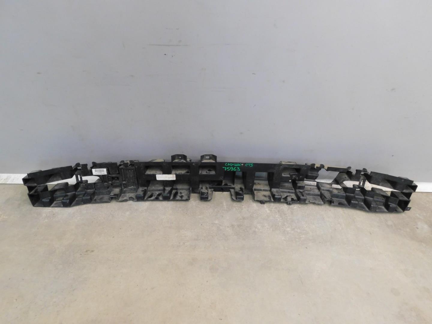 Усилитель заднего бампера