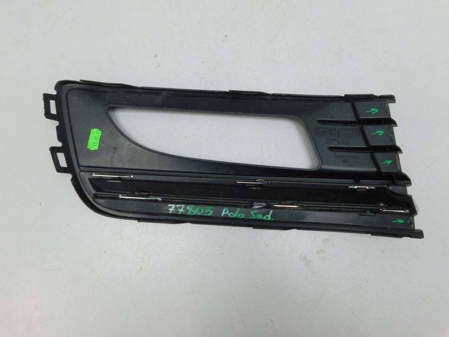 Решетка в бампер левая