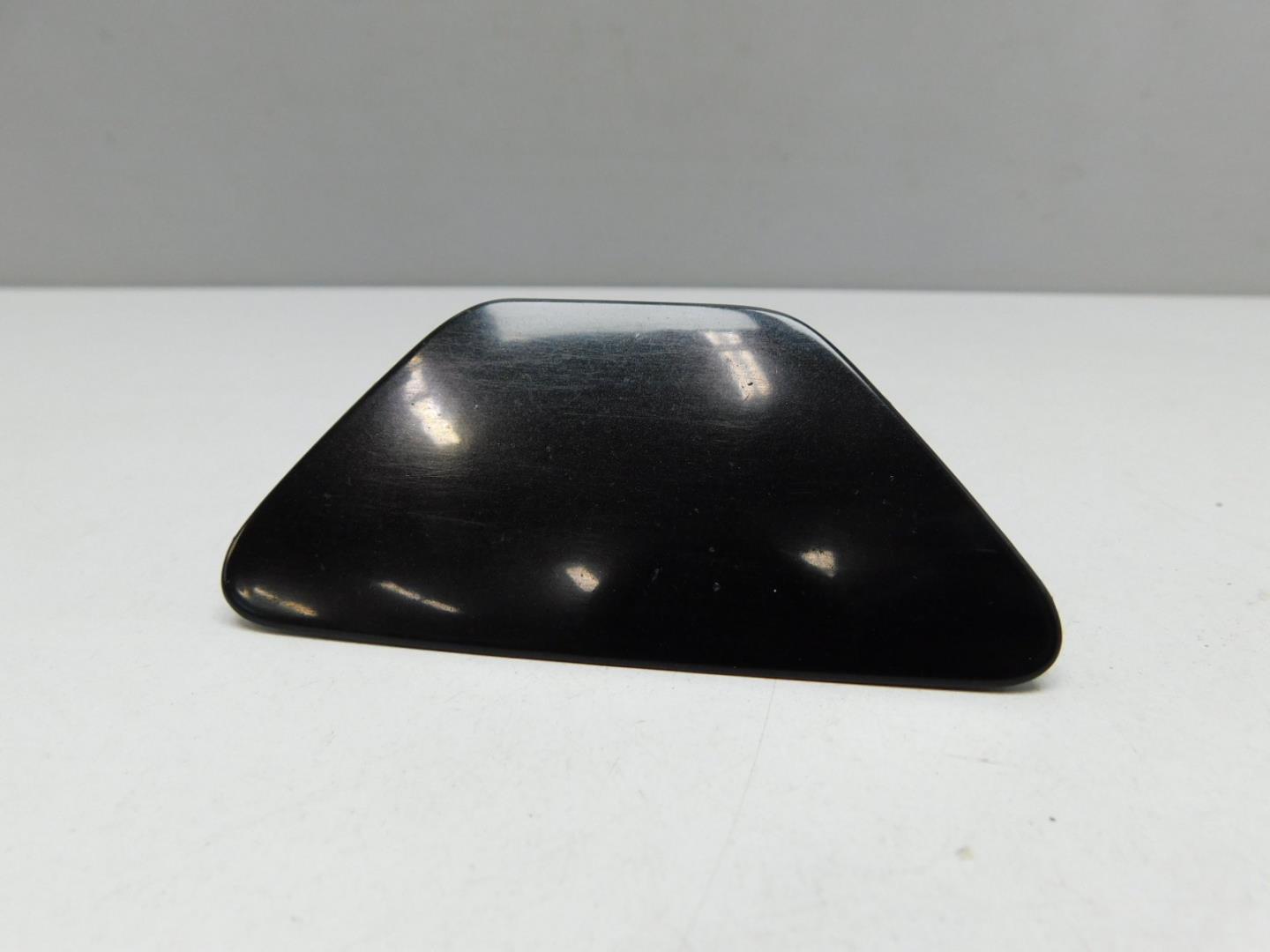 Крышка форсунки омывателя фар