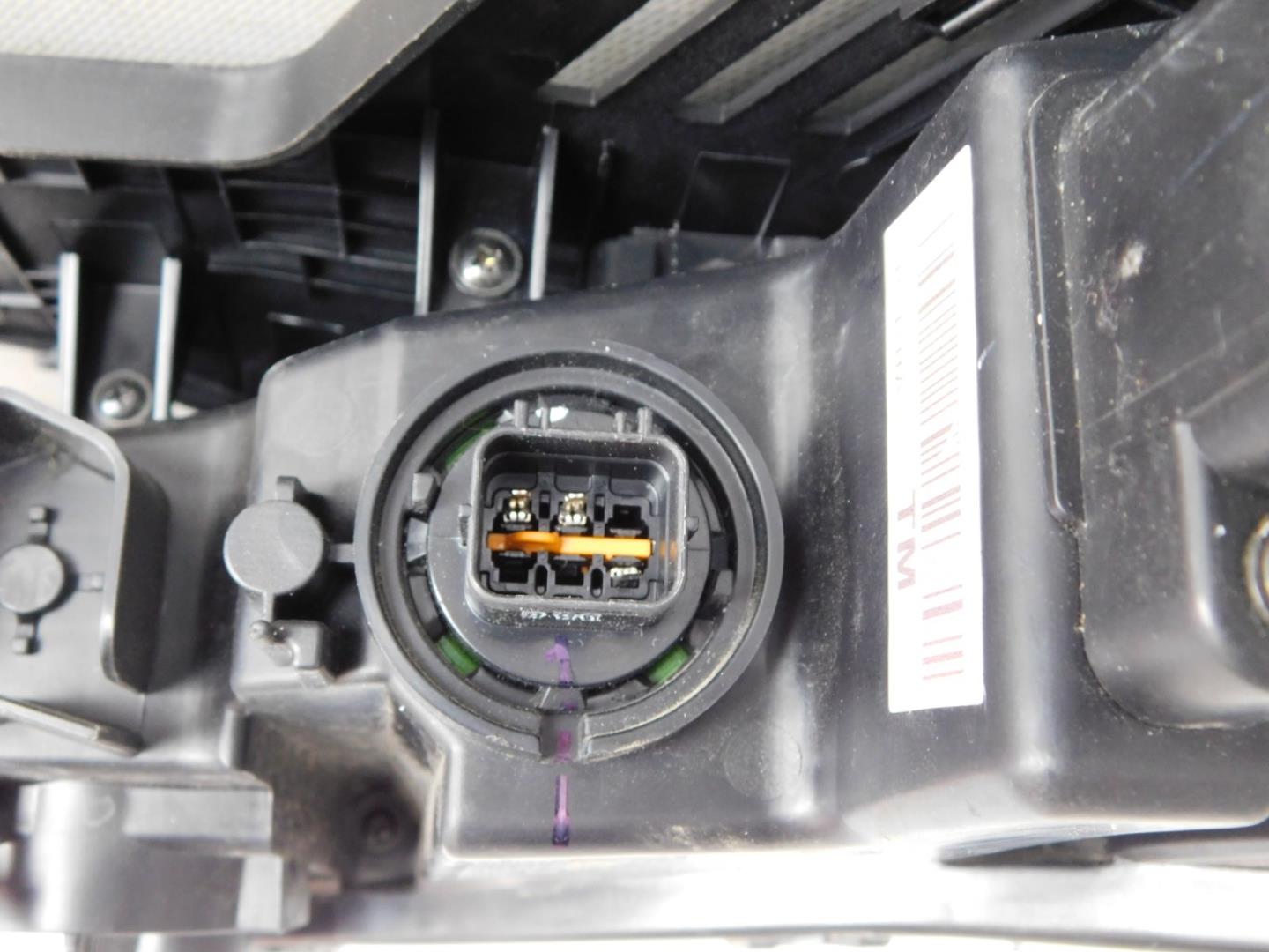 Габарит передний правый