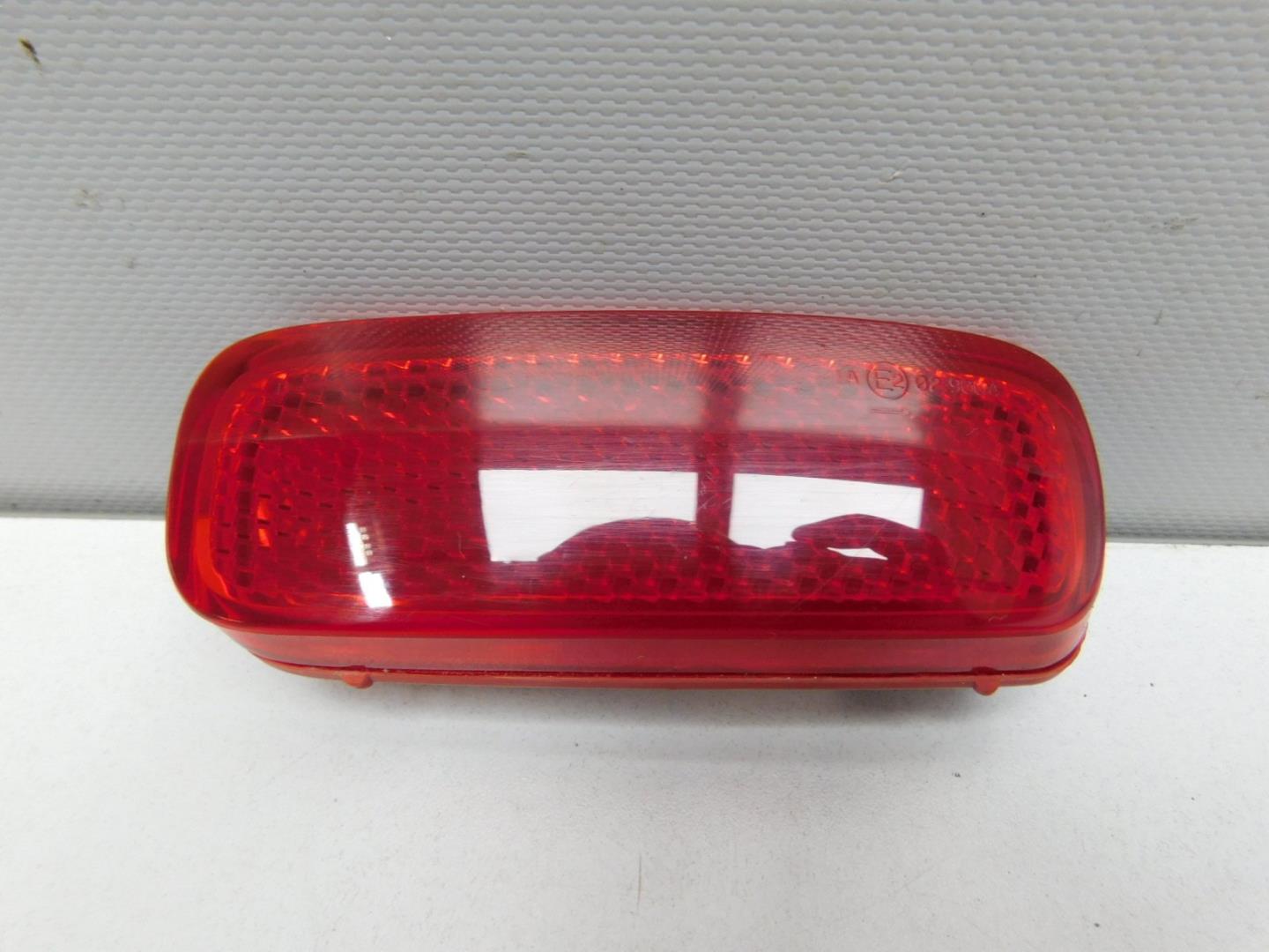 Фонарь задний в бампер правый