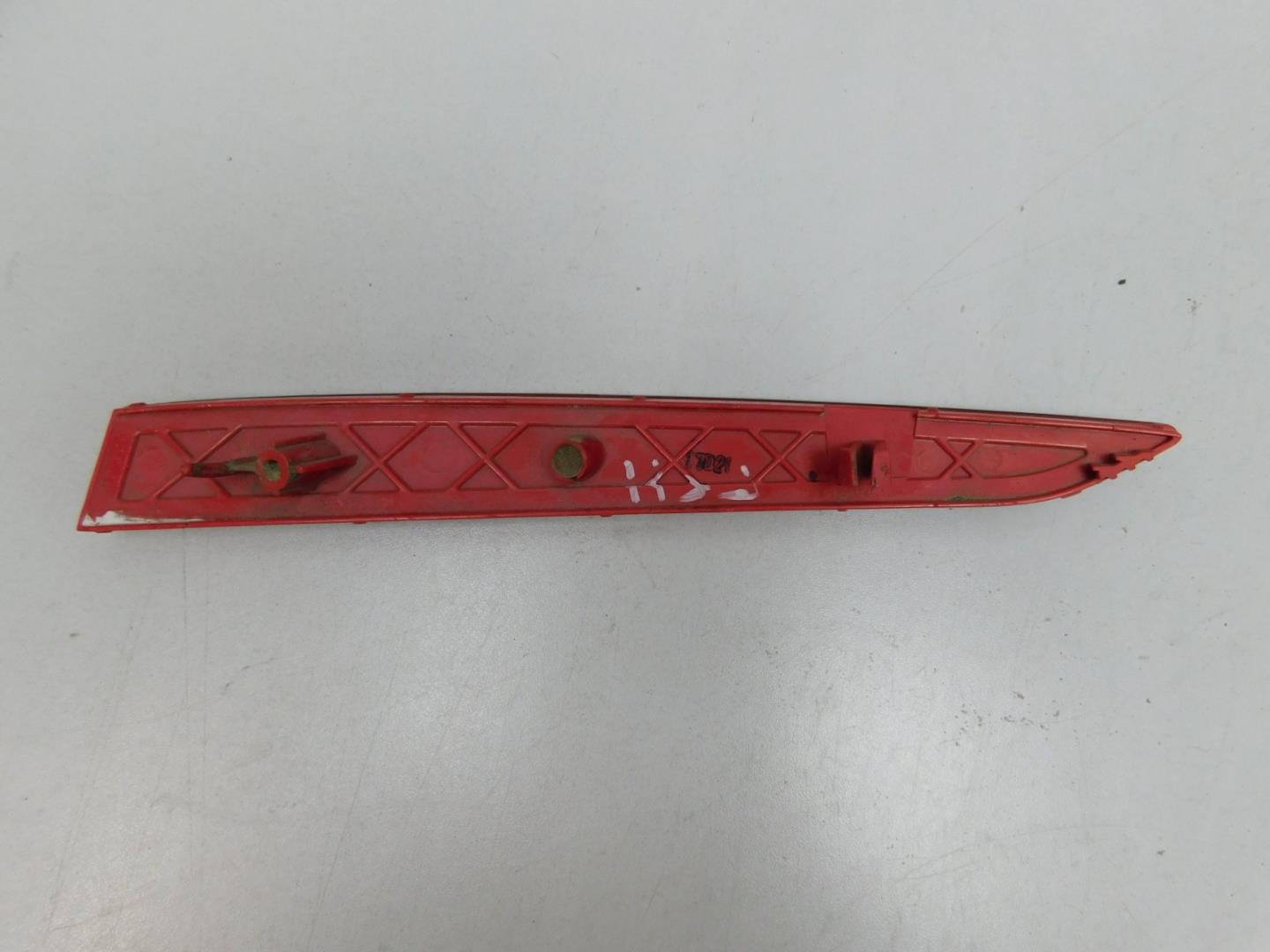 Фонарь задний в бампер правый