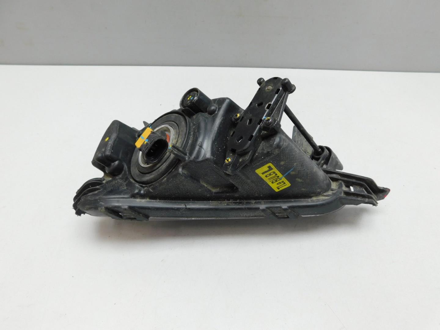 Фара противотуманная левая