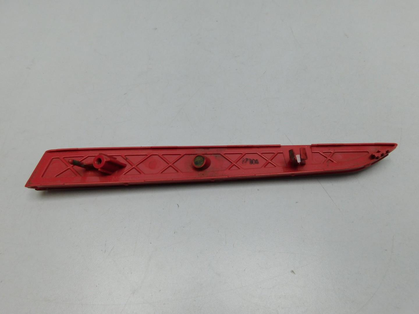 Фонарь задний в бампер правый