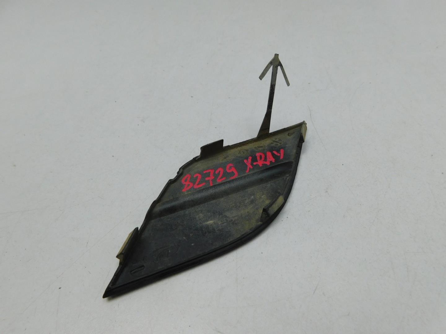 Заглушка буксировочного крюка