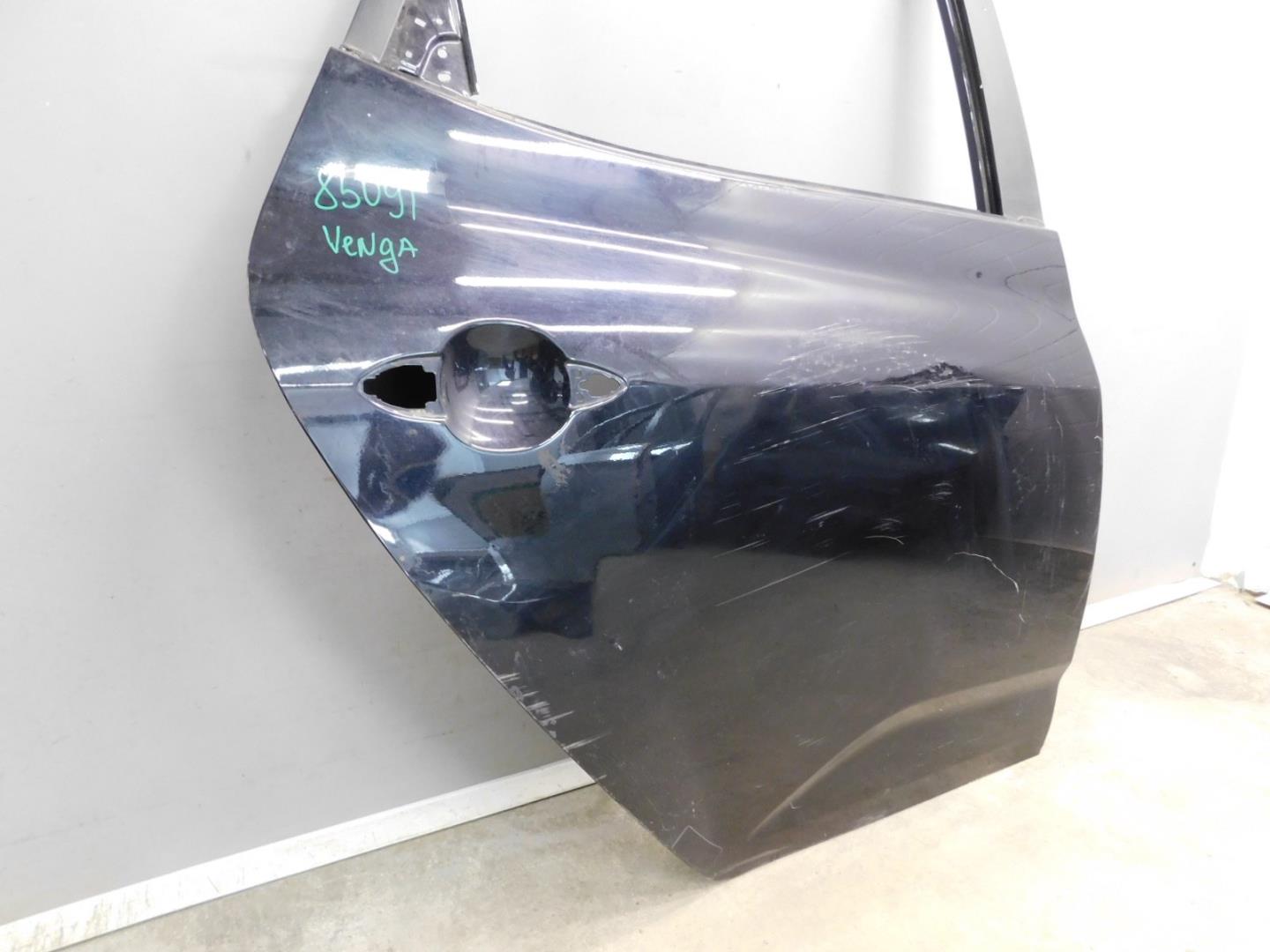 Дверь задняя правая