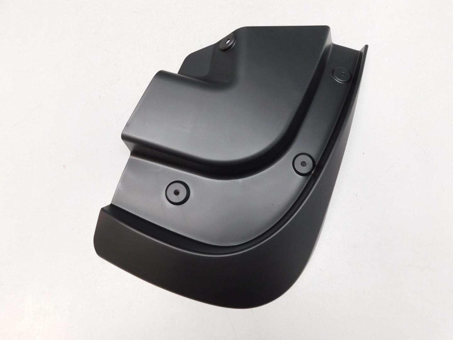 Брызговик задний правый