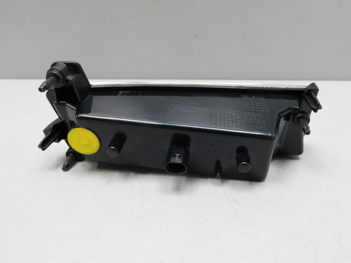 Габарит передний левый