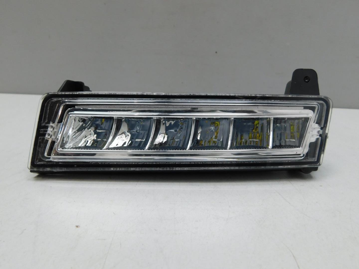 Габарит передний левый