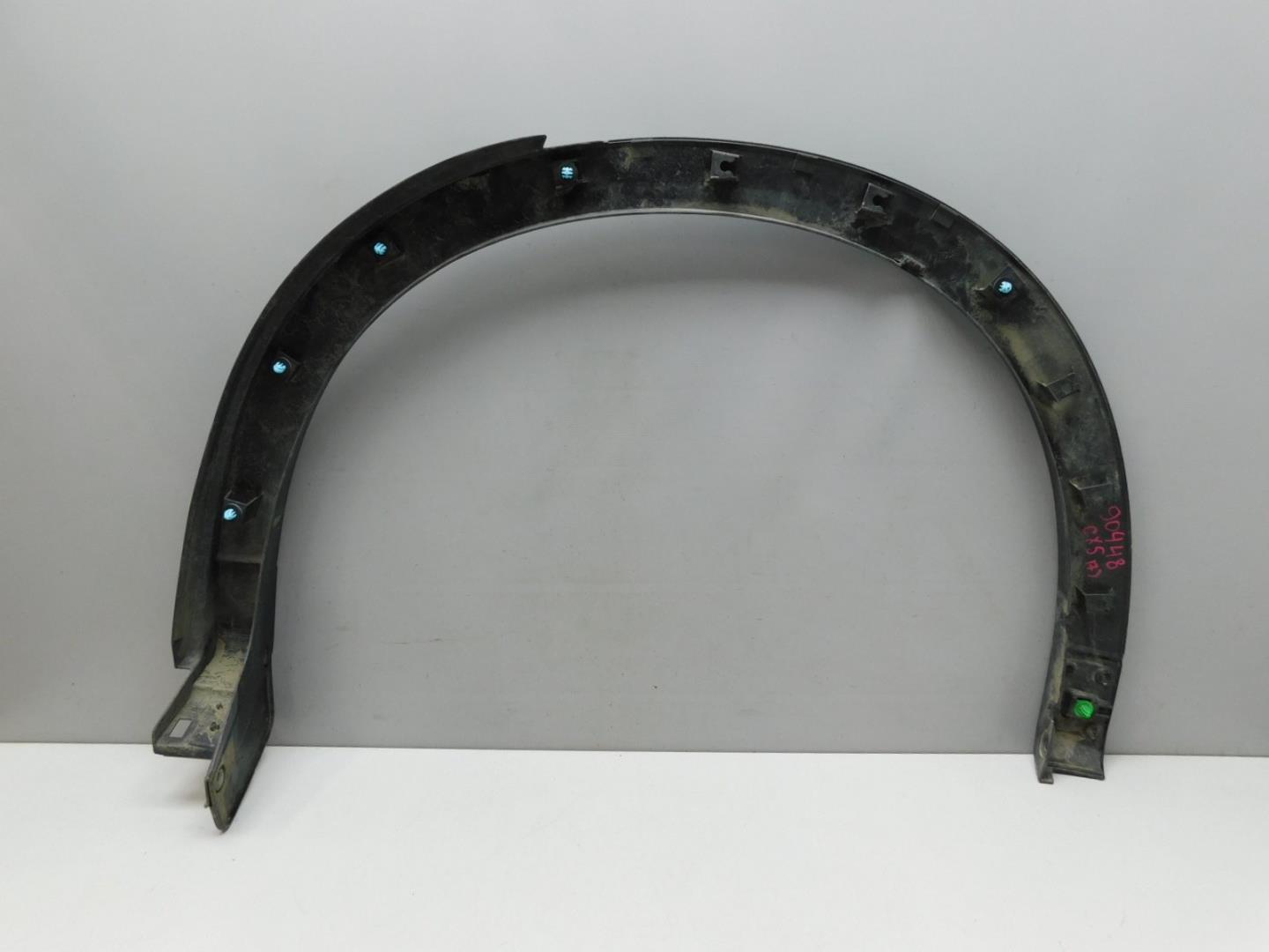 Накладка заднего крыла правого