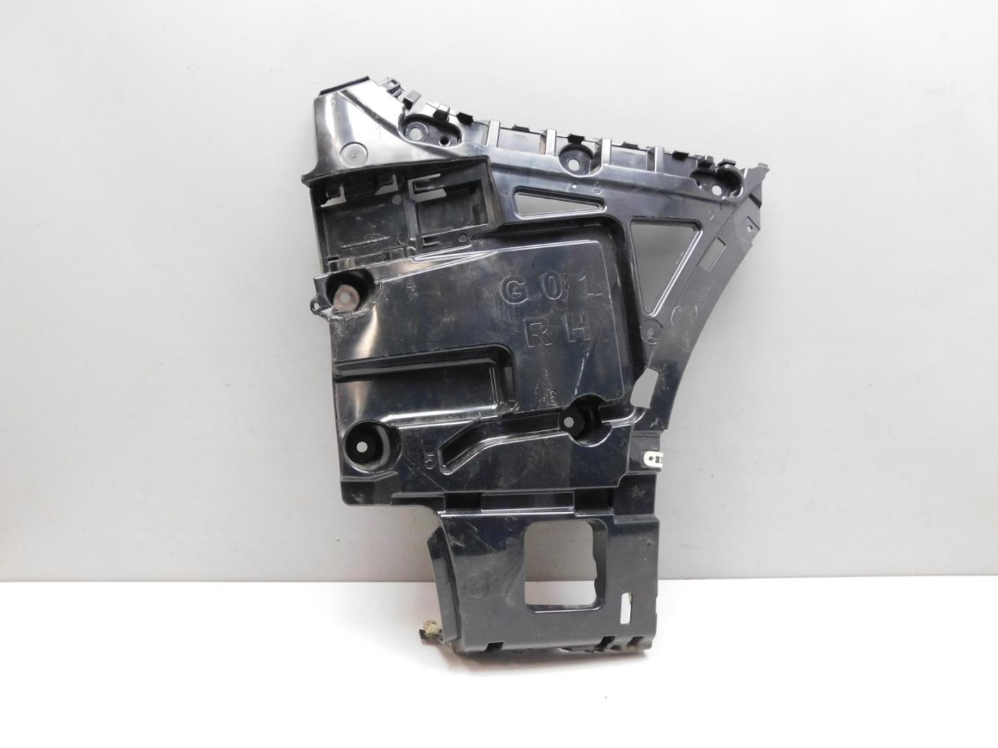 Кронштейн заднего бампера