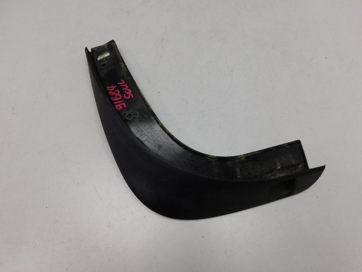 Брызговик задний левый