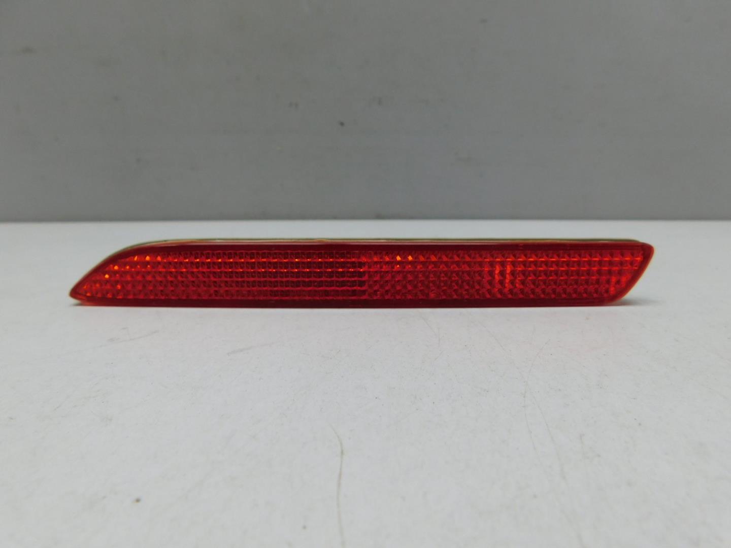 Фонарь задний в бампер левый