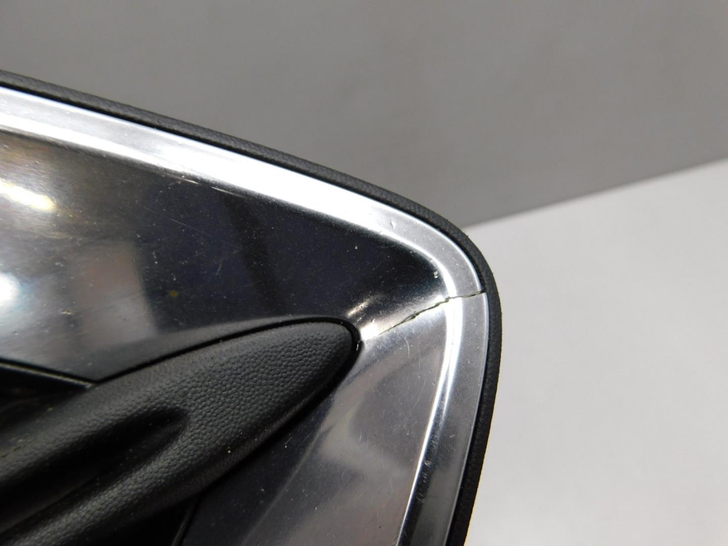 Решетка в бампер левая