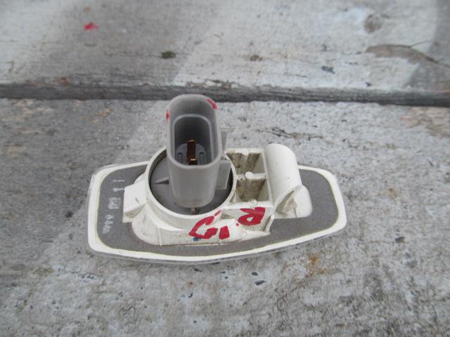 Повторитель поворота белый