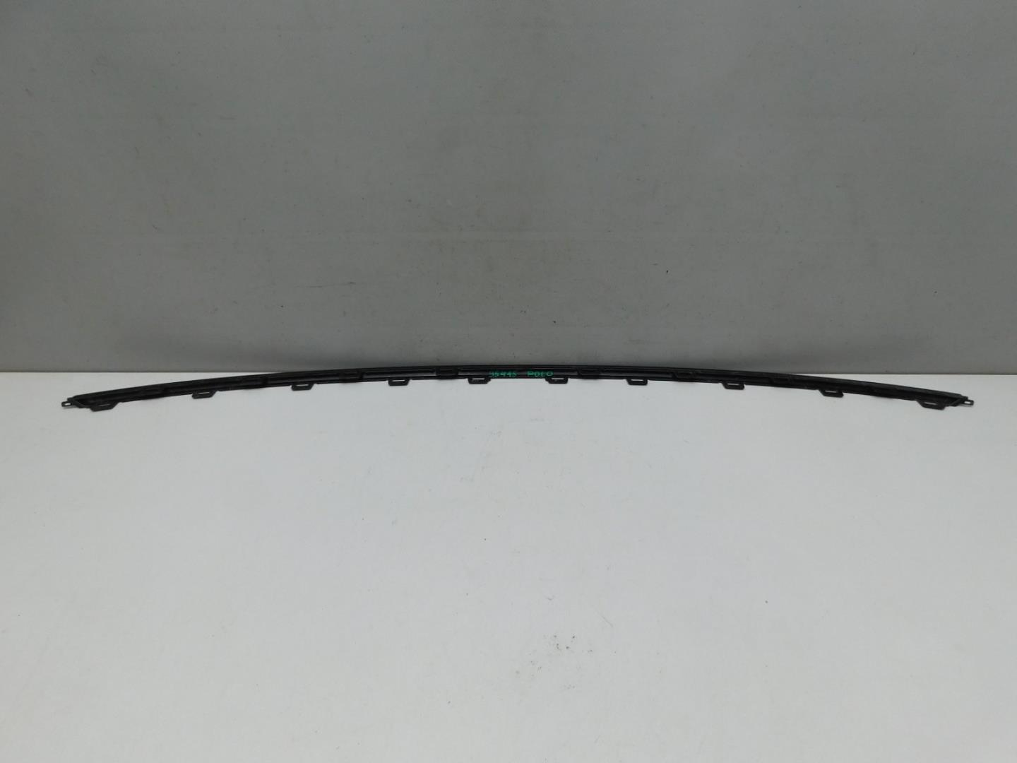 Молдинг заднего бампера