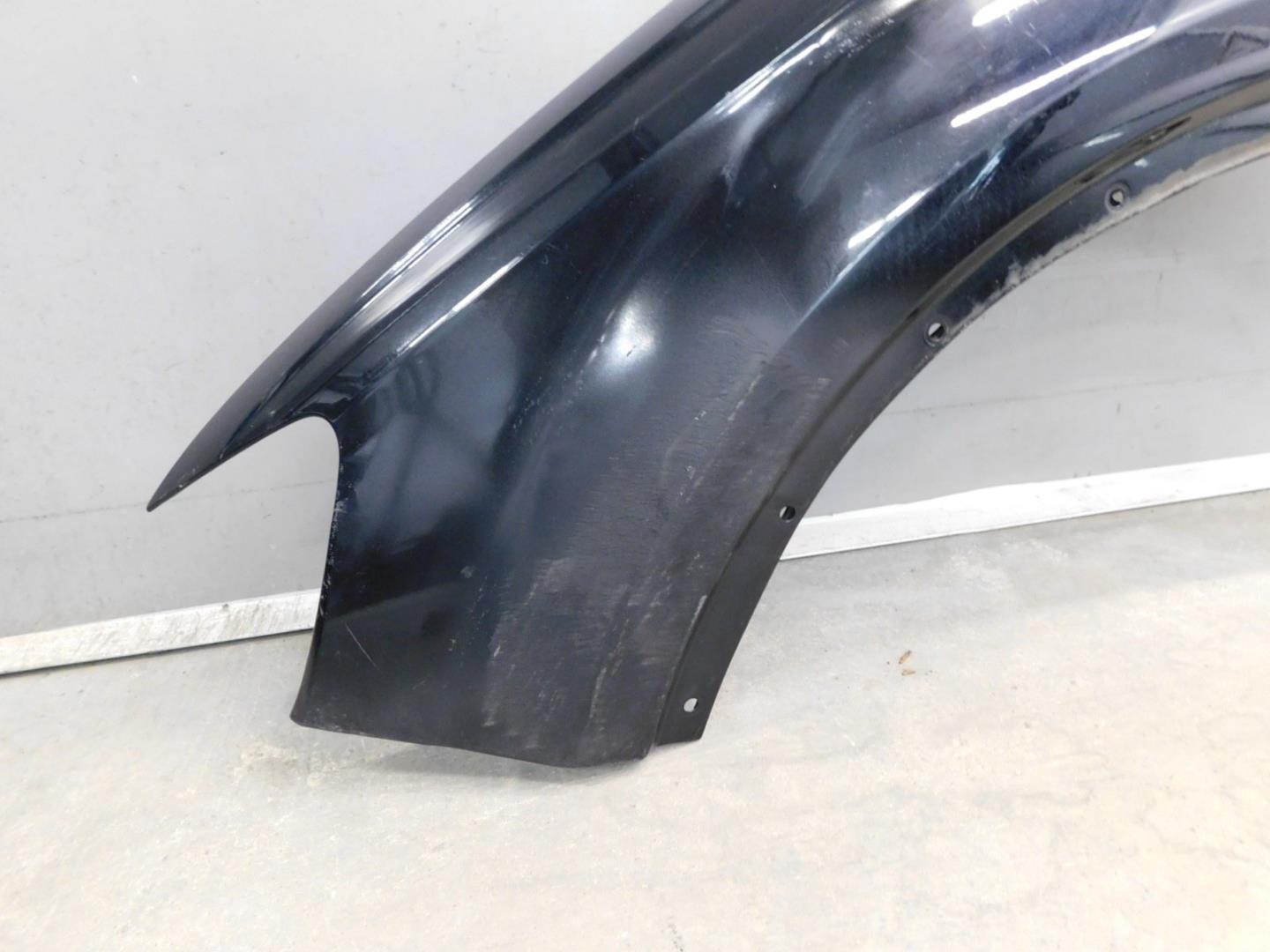 Крыло переднее левое