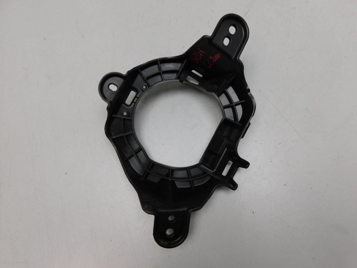 Кронштейн фары противотуманной правой