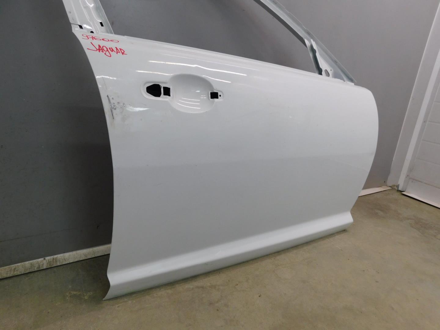 Дверь передняя правая