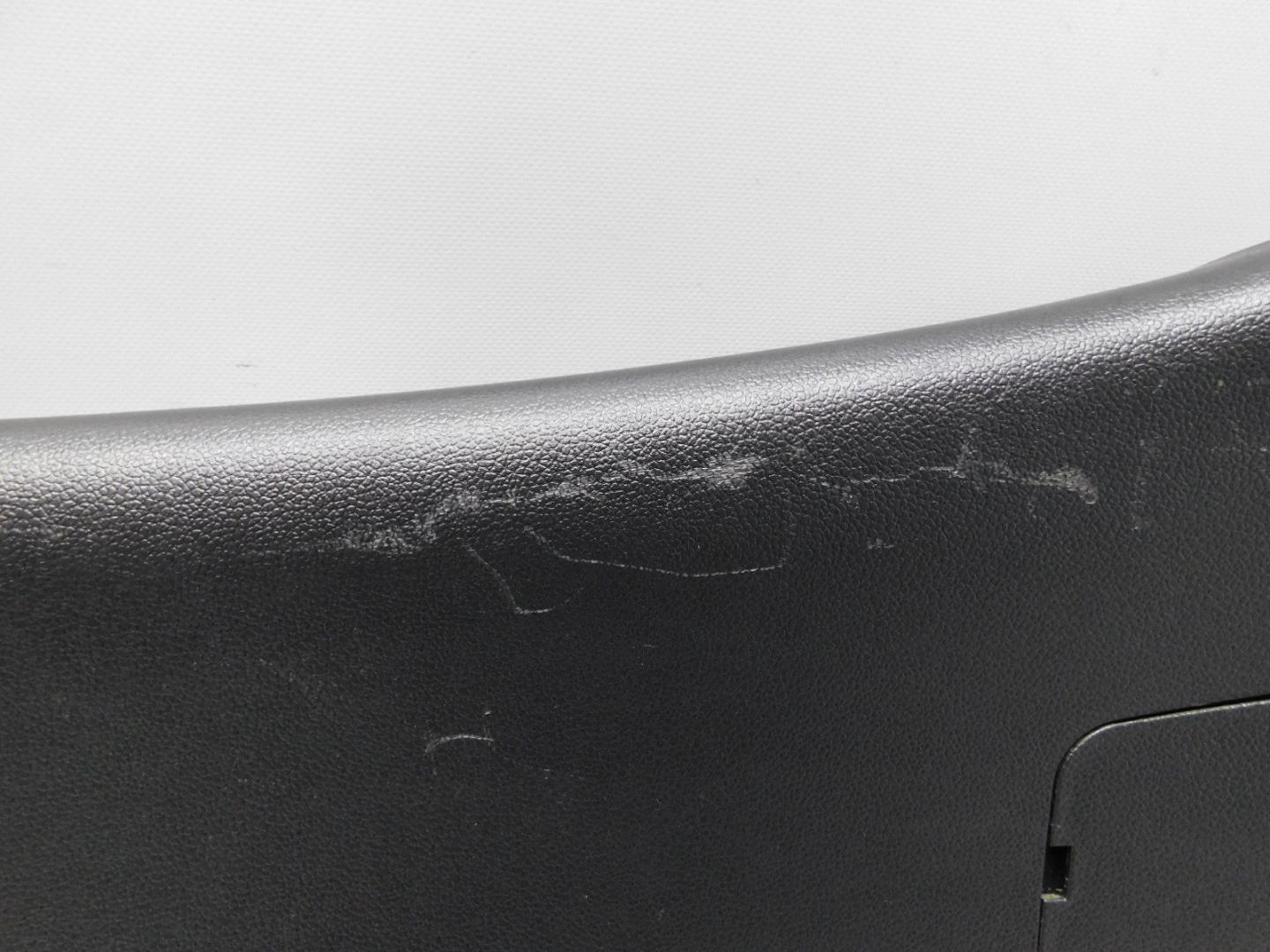 Обшивка двери багажника