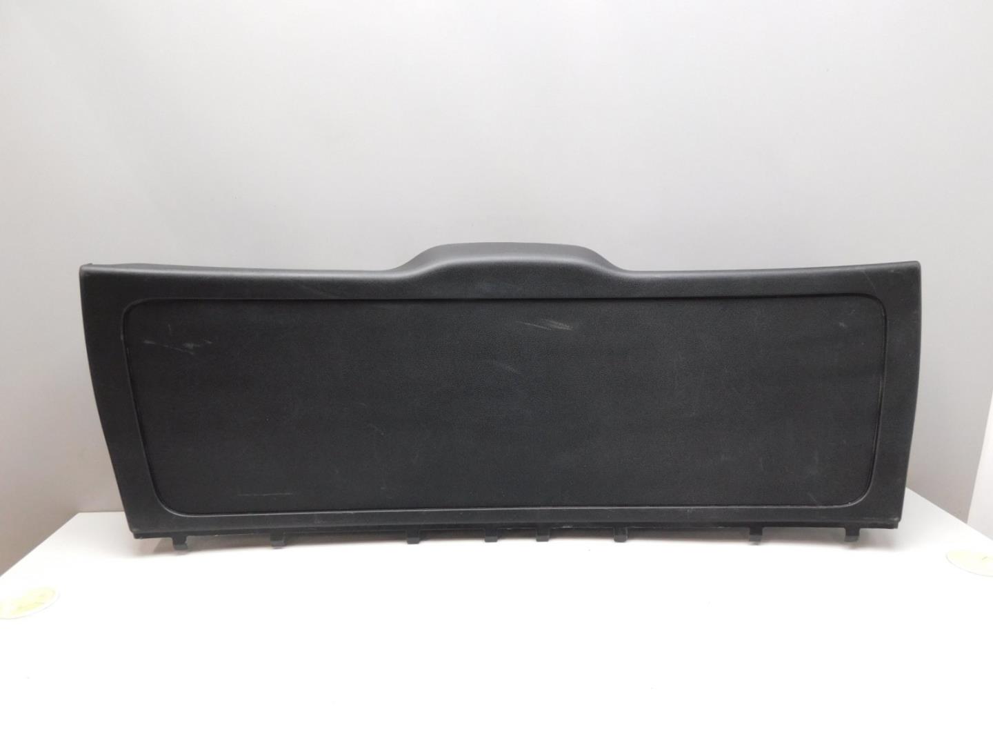 Обшивка двери багажника