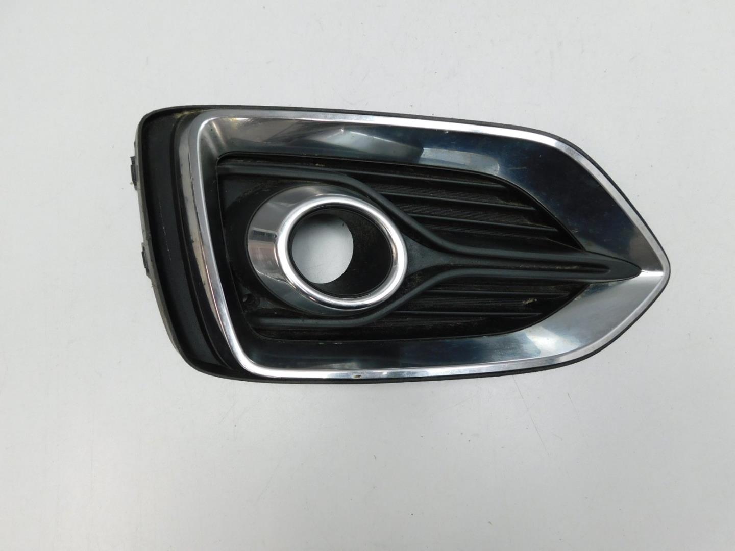 Решетка в бампер левая