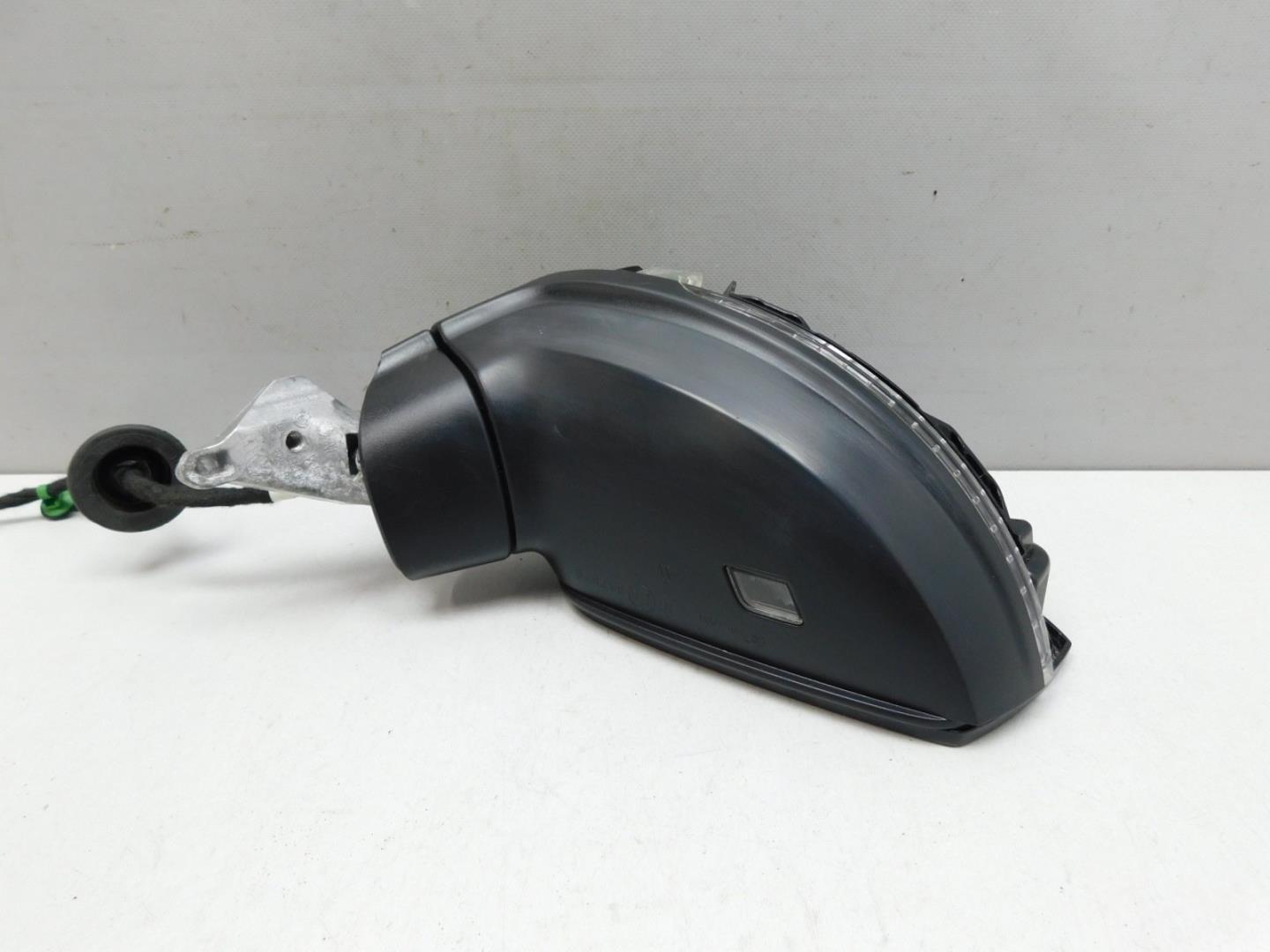 Зеркало левое электрическое