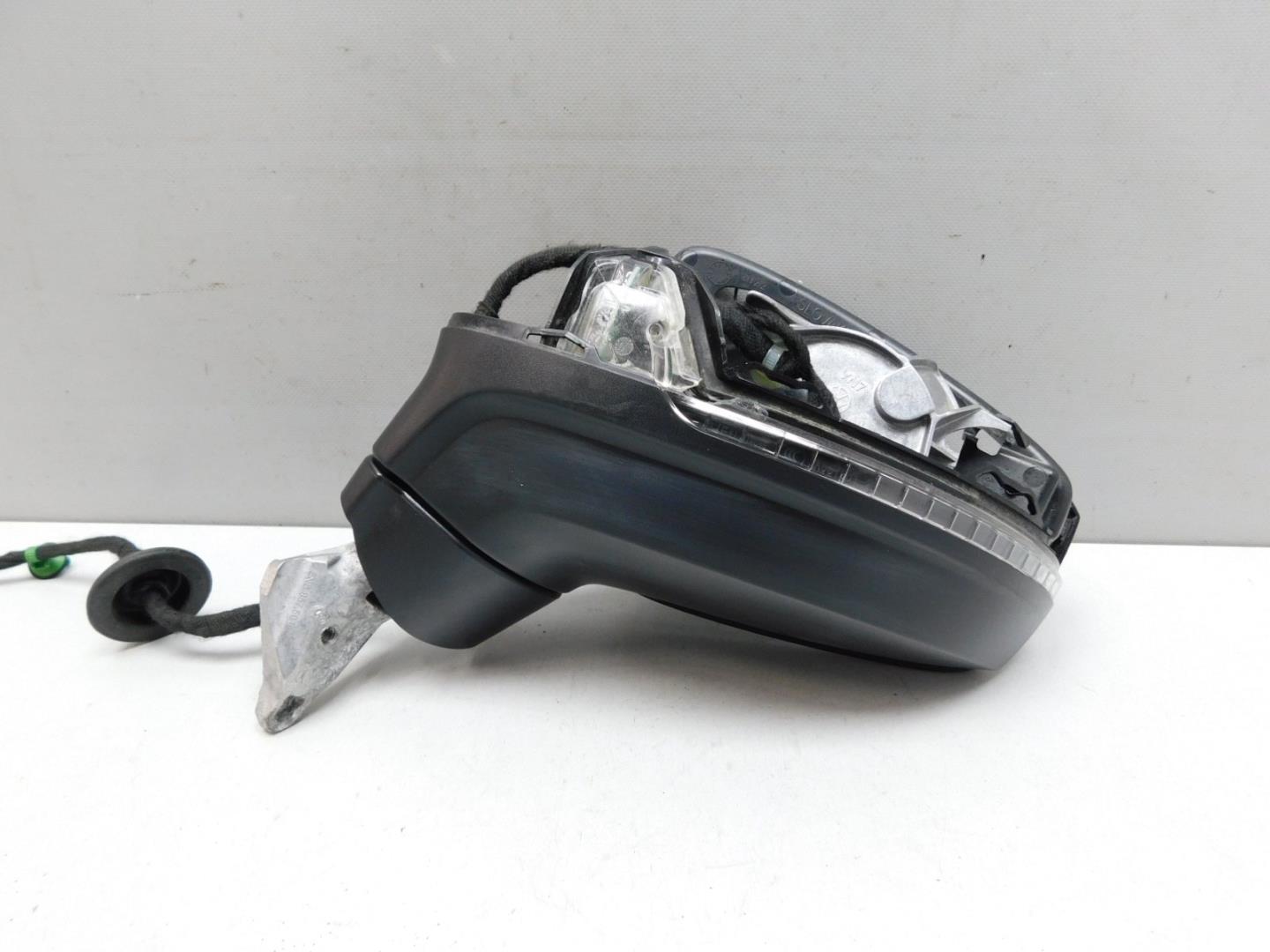 Зеркало левое электрическое