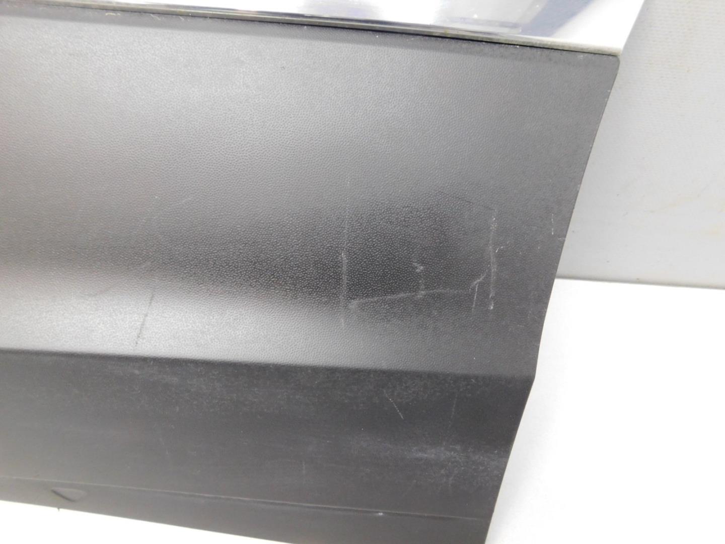 Накладка двери задней левой