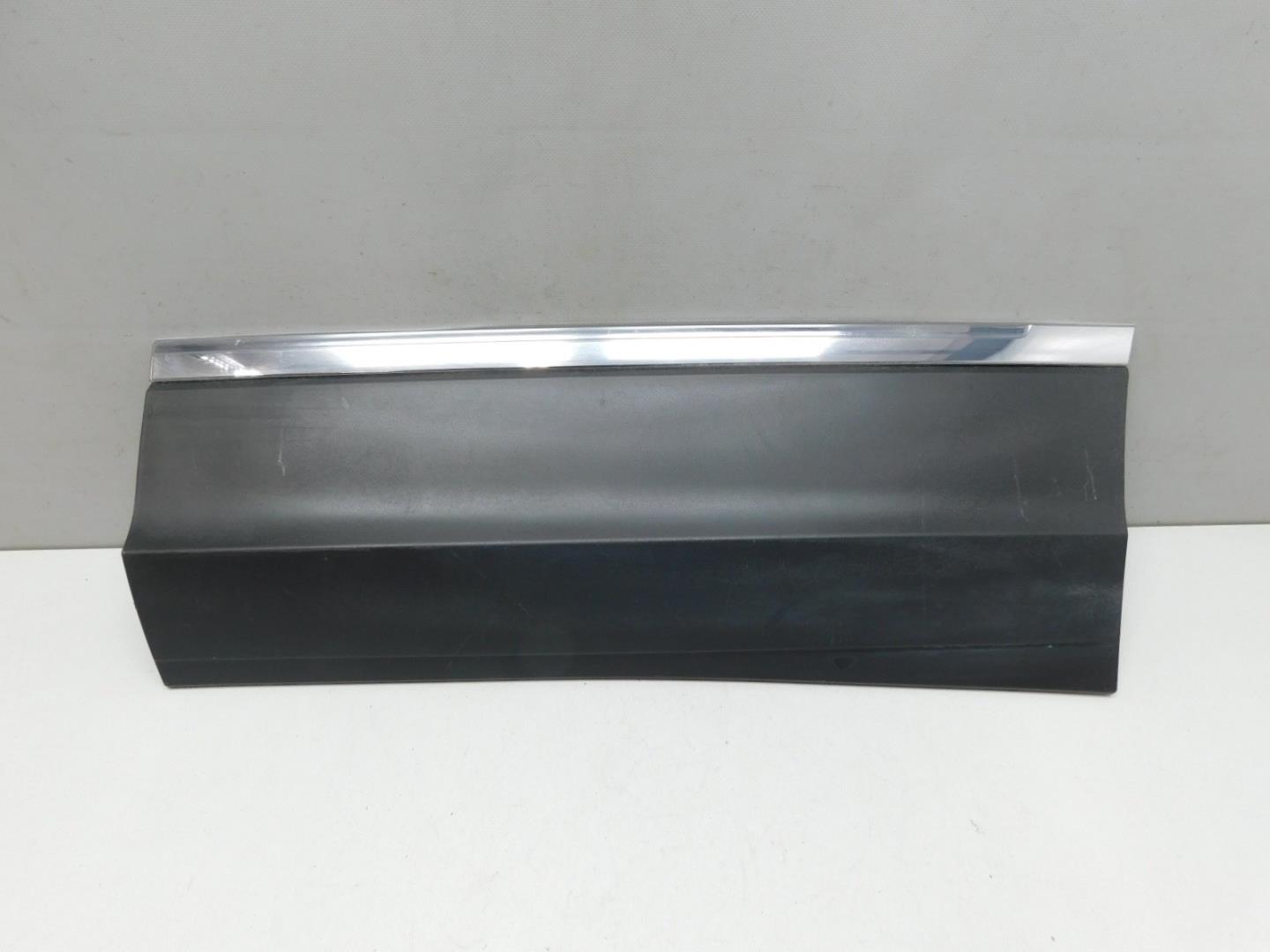 Накладка двери задней левой