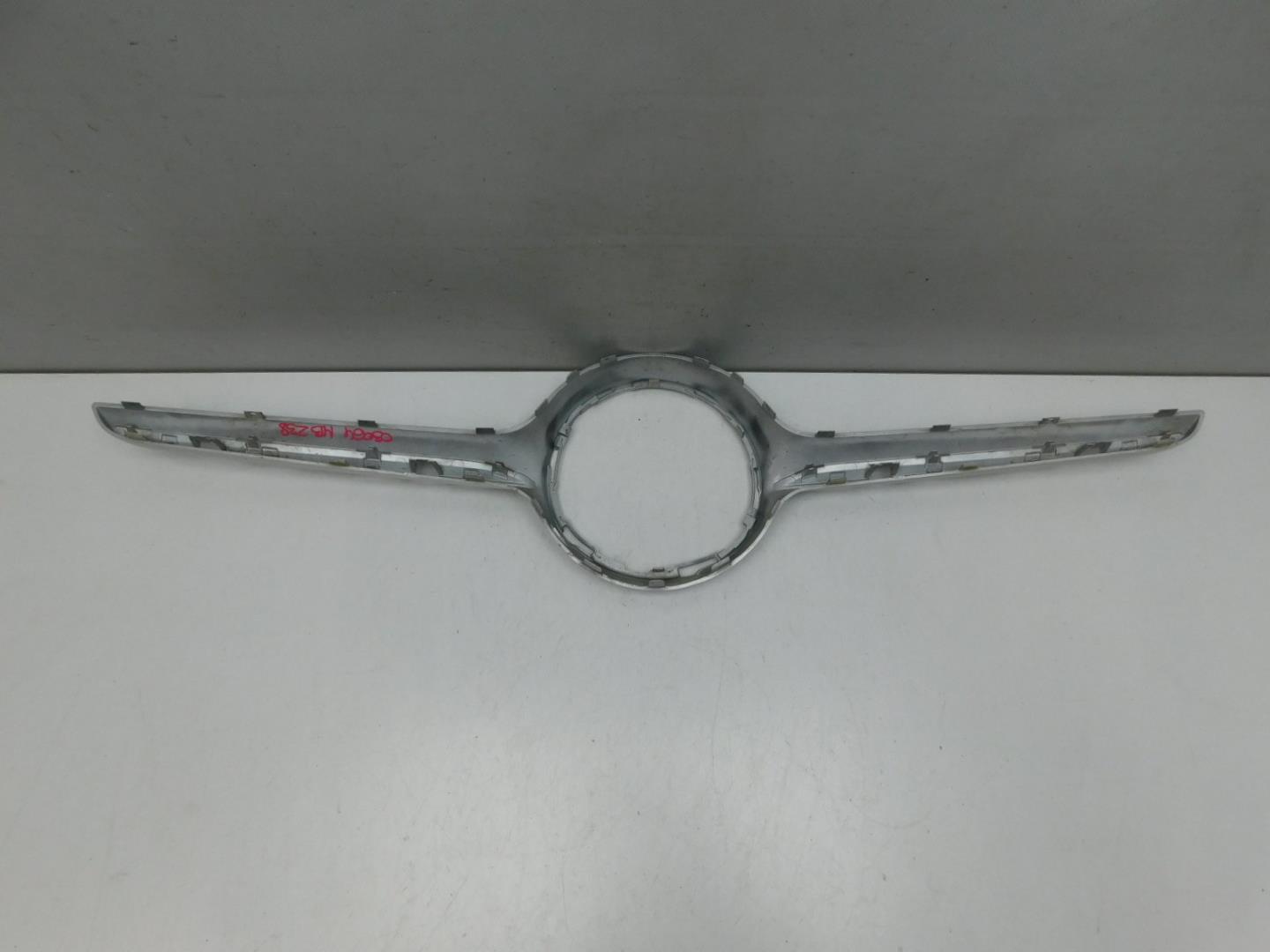 Накладка на решетку радиатора