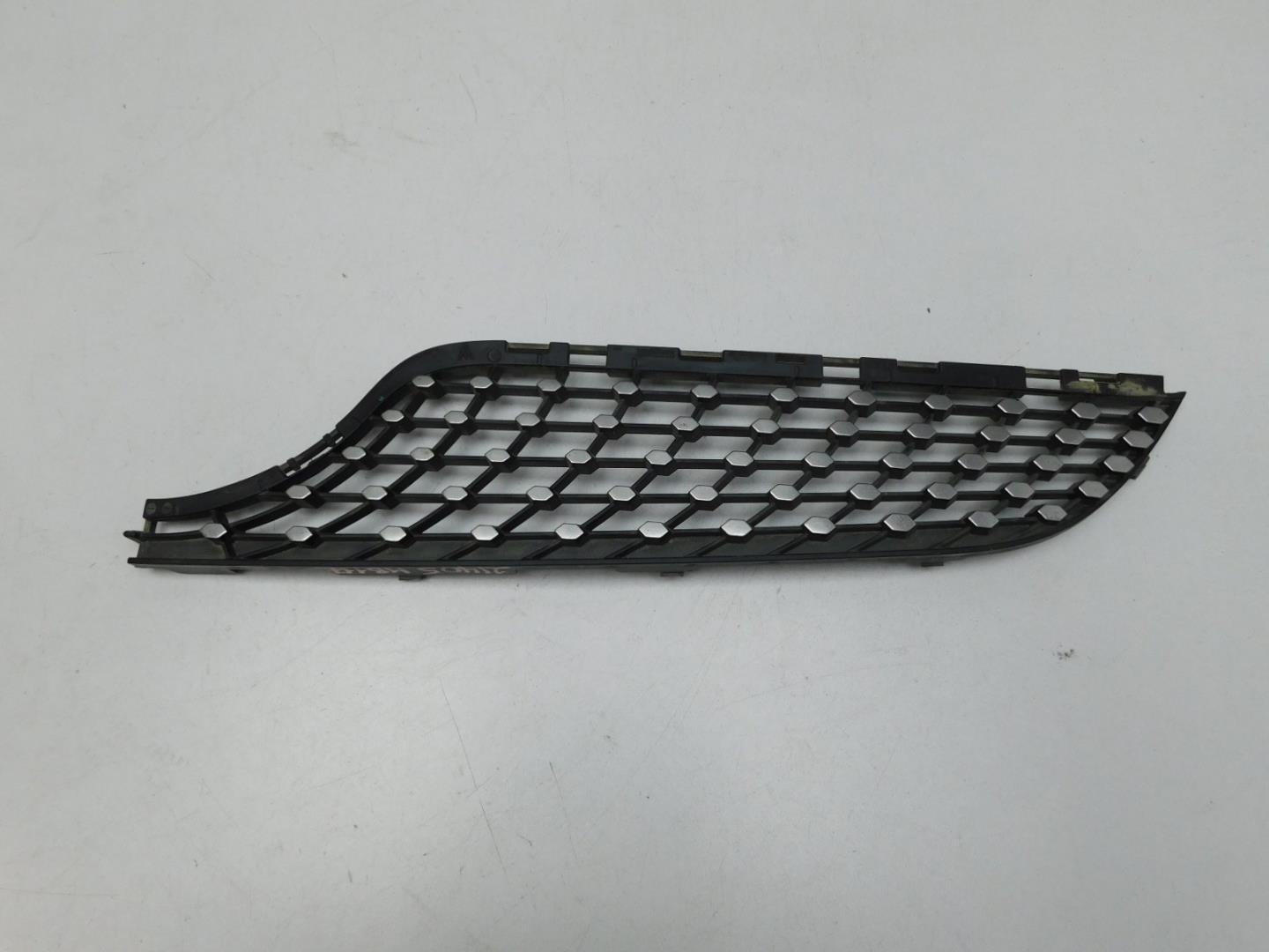 Накладка на решетку радиатора