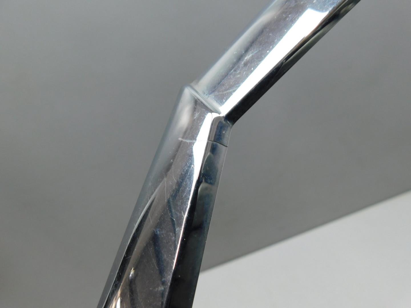 Молдинг переднего бампера