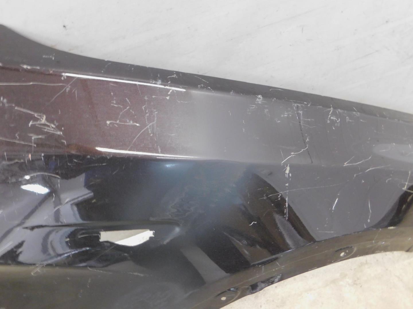 Крыло переднее правое