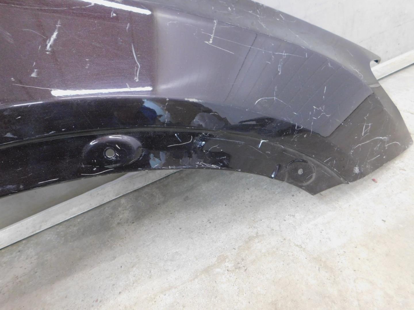 Крыло переднее правое