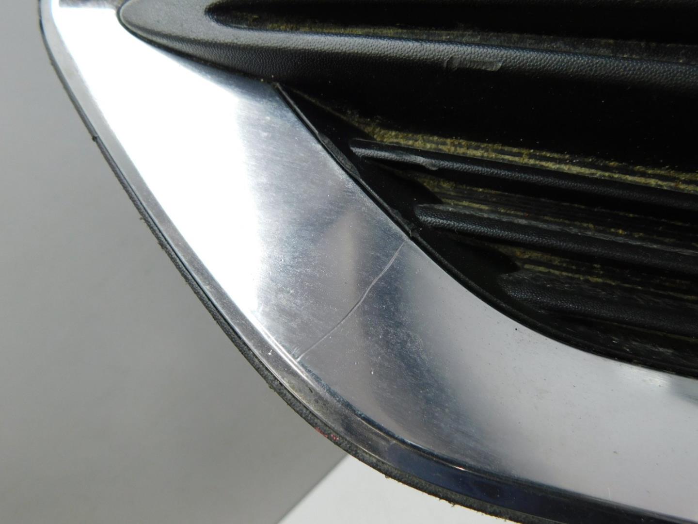 Решетка в бампер левая