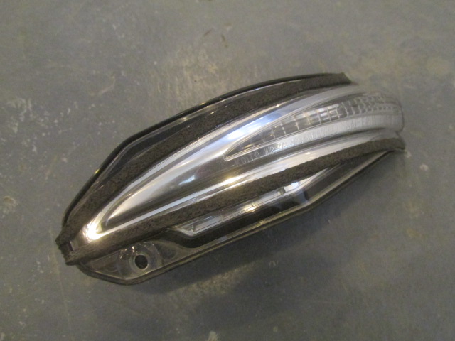 Повторитель поворота белый