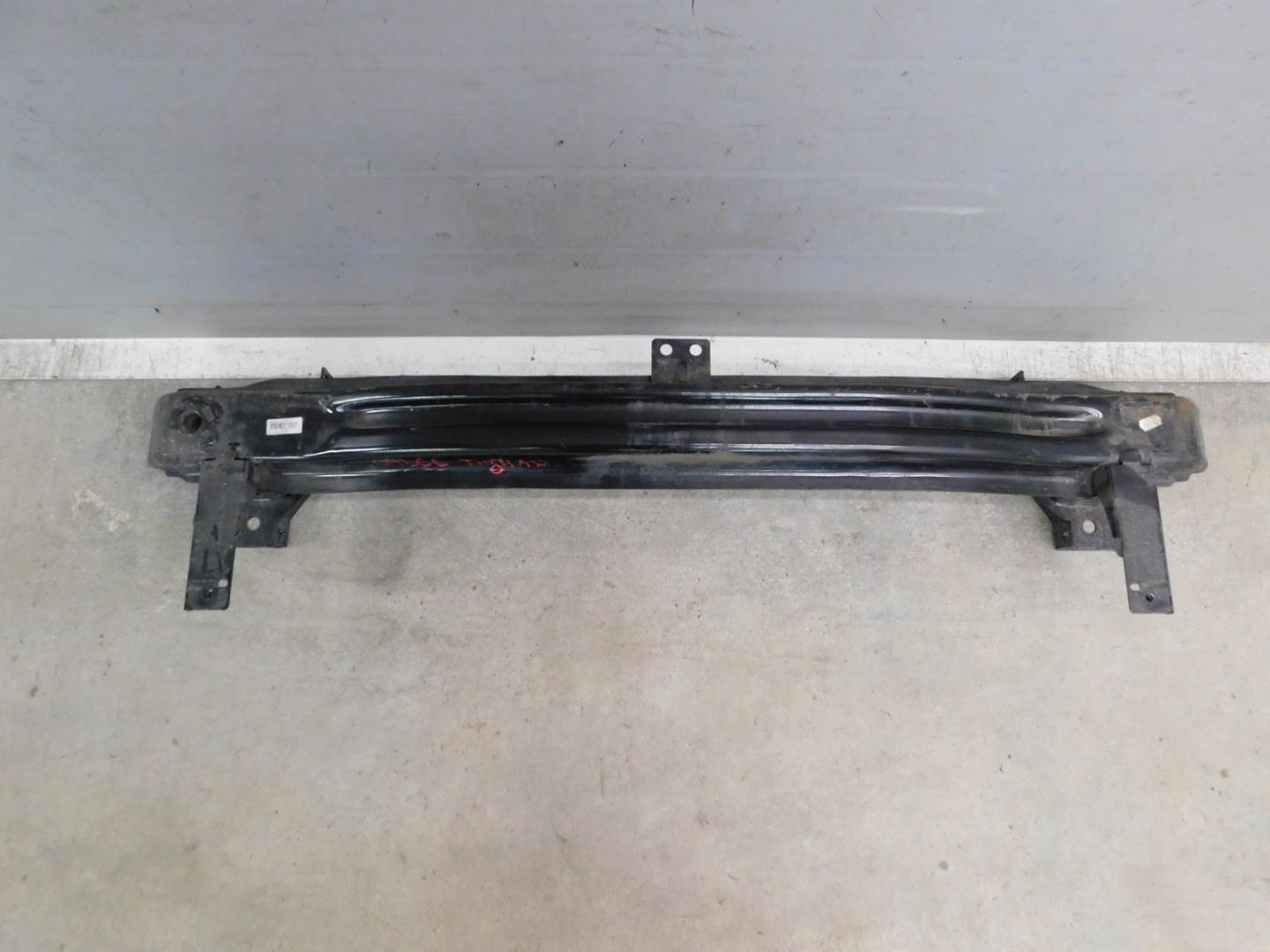 Усилитель переднего бампера