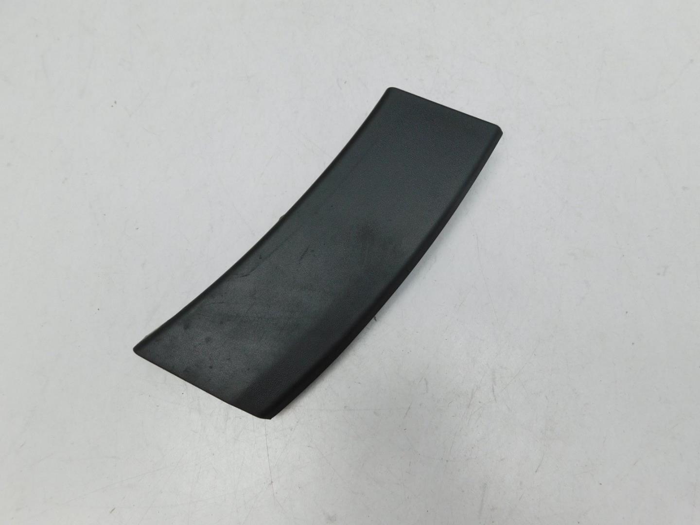 Накладка заднего бампера правая